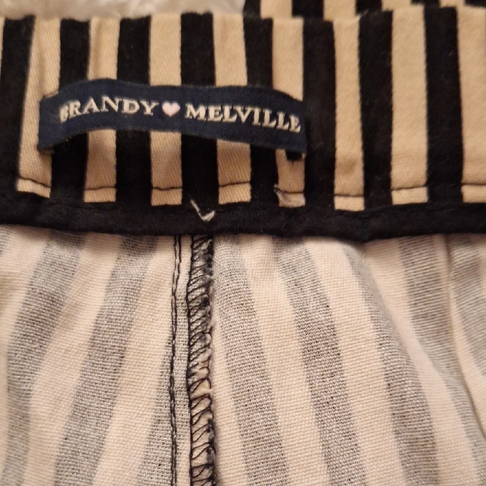 Brandy Melville Black and Cream Striped Shorts - Picture 6 of 10
